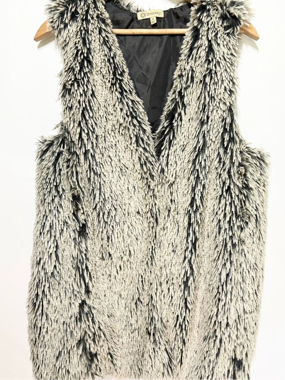 Democracy Faux Fur Shaggy Longline Vest Size M Gray Black
